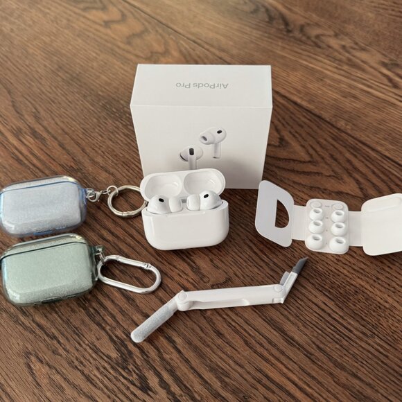 NWT Apple AirPods Pro 3 - Includes 2 cases and 4 Extra Ear Tips - Model A3063 - Picture 1 of 14